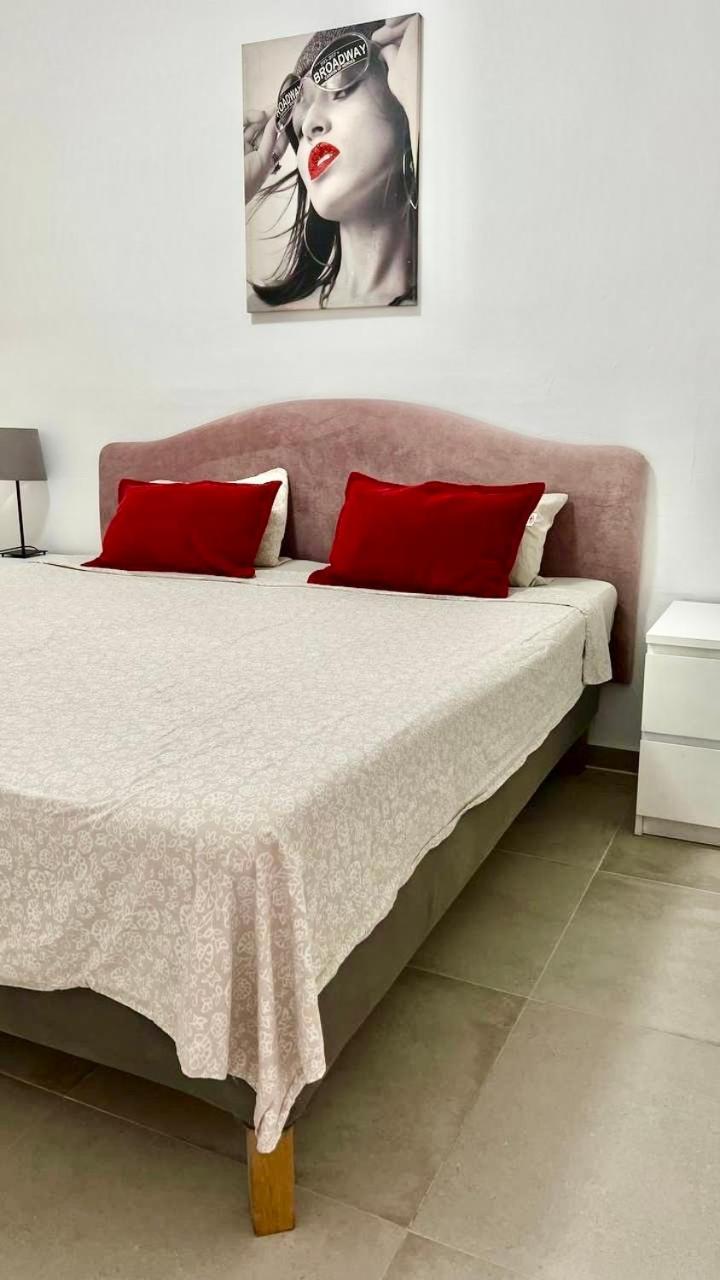 Ocean View Apartment In Orlando 아데제 외부 사진